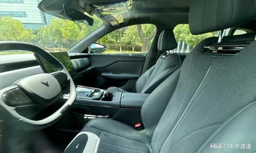 嵐圖知音 新五座純電車型即將上市，內飾曝光并配備5C快充技術